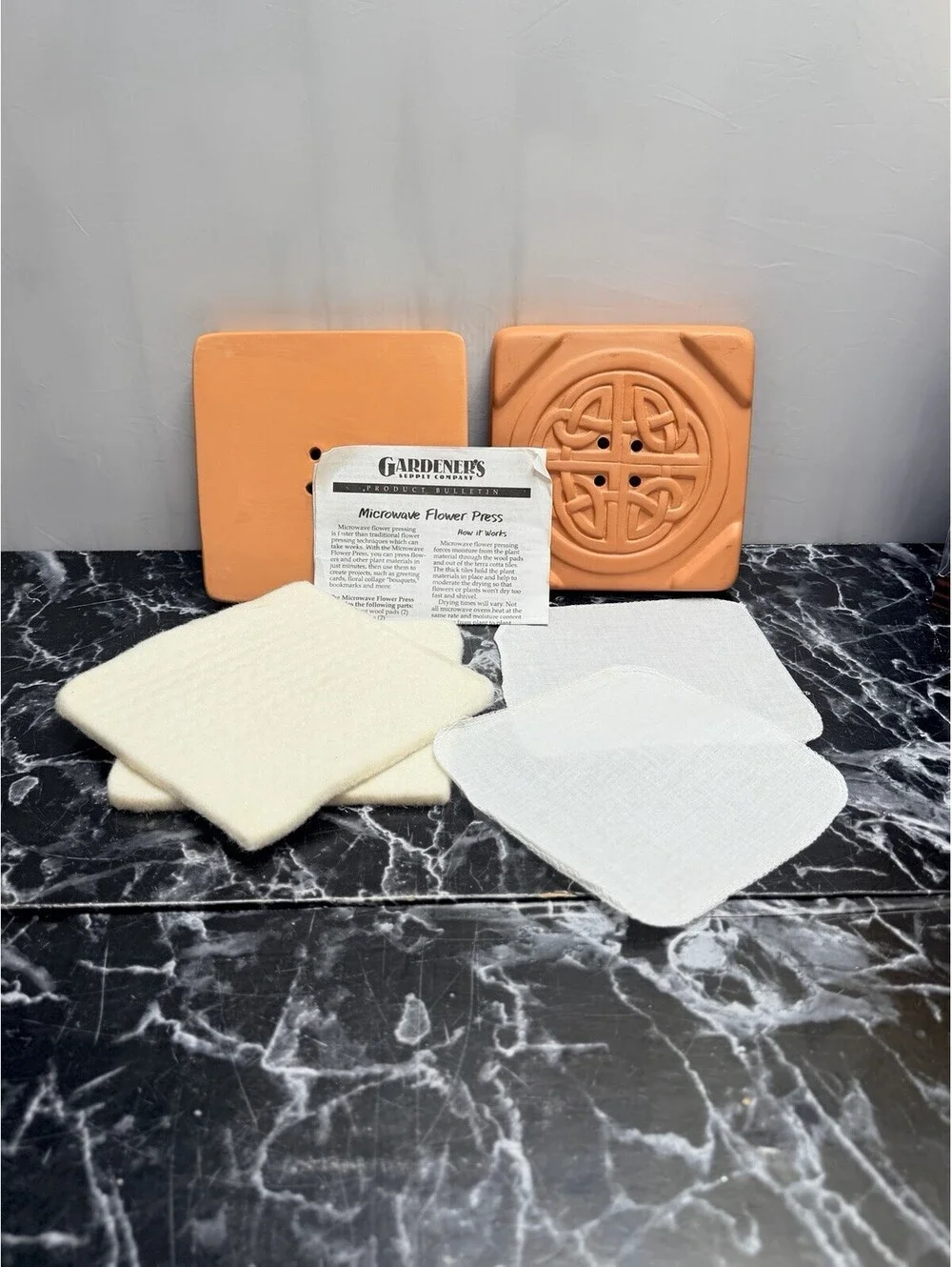 Microwave Flower Press Gardener’s Supply Company Crafting Hobbies Terra Cotta